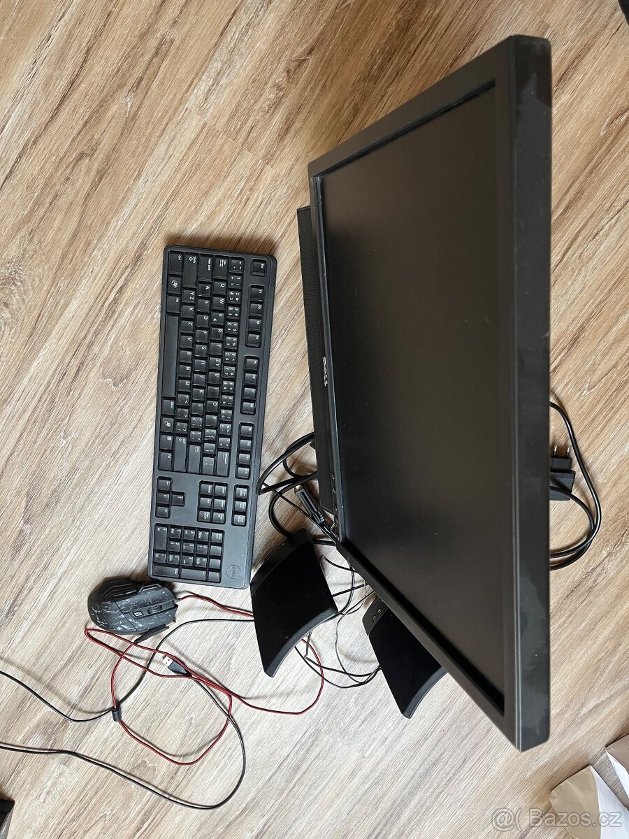 PC stolní počítač DELL all-in-one - 5