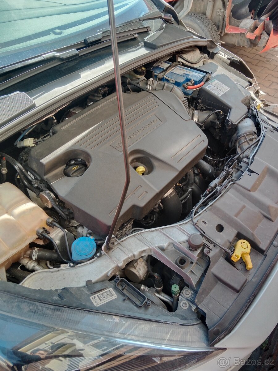 Ford Focus III 2.0tdci díly - 5