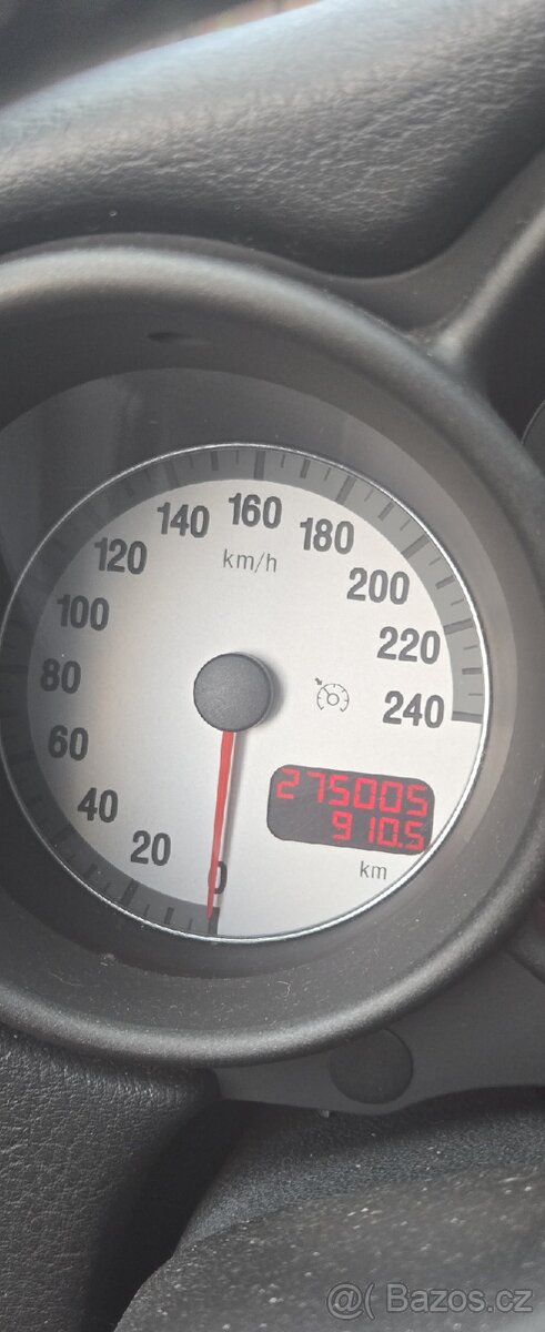 Alfa Romeo GT 1,9jtd - 5