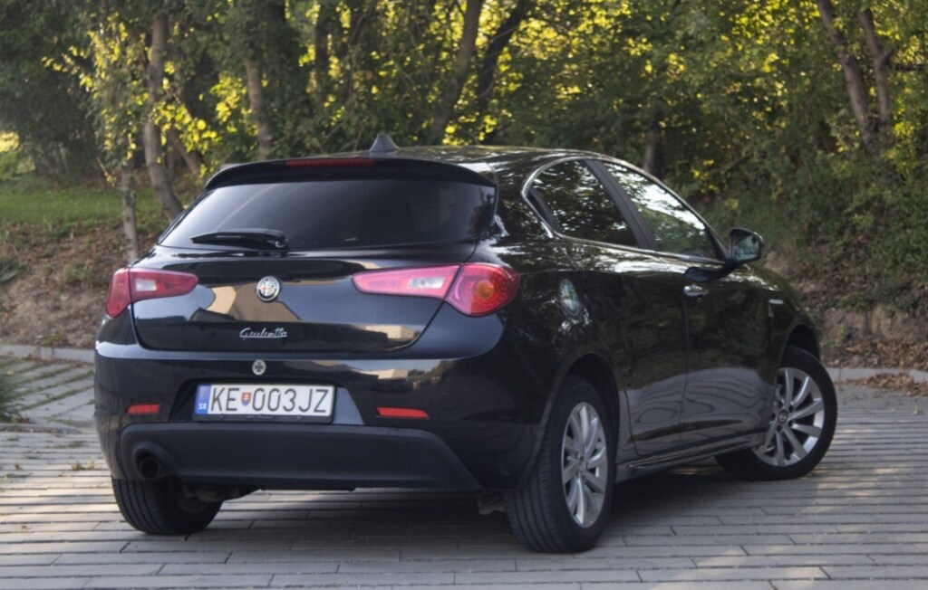 Alfa Romeo Giulietta (2015) - 5