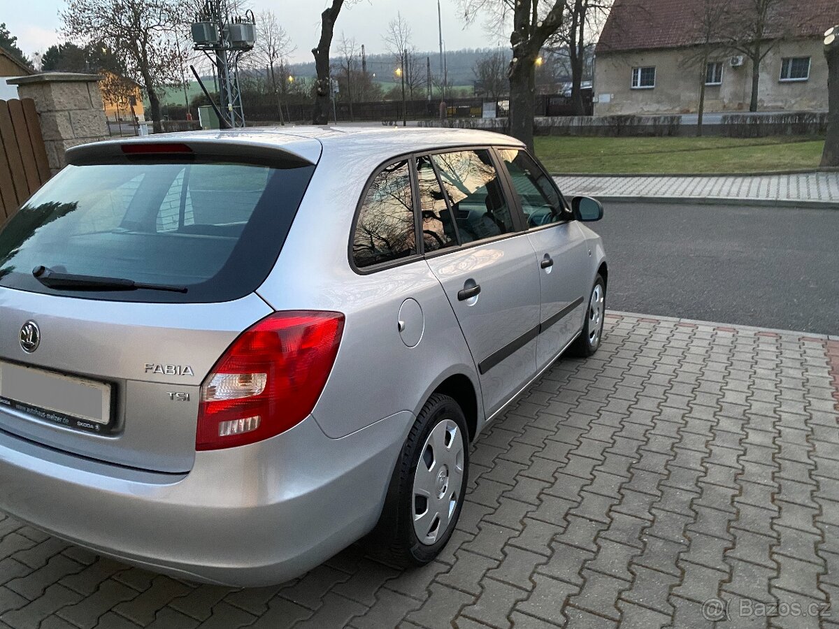 ŠKODA FABIA COMBI 2013 - SERVISNÍ KNIHA - 5