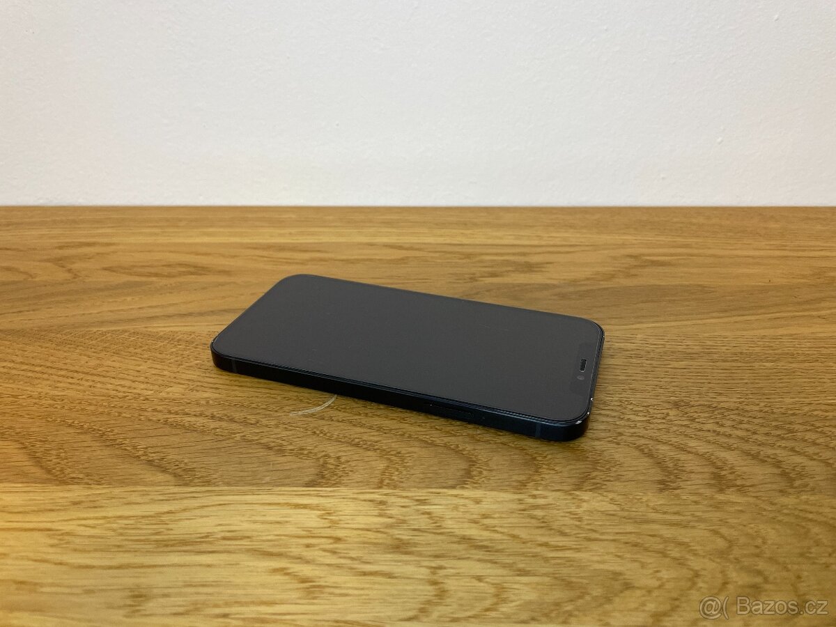 Apple iPhone 12 128GB Black - baterie 83% - 5