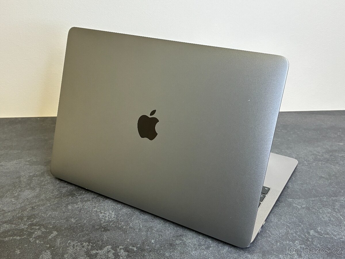MacBook Pro 13'' 2018 / i5 / 8GB / 256GB SSD - DPH - 5