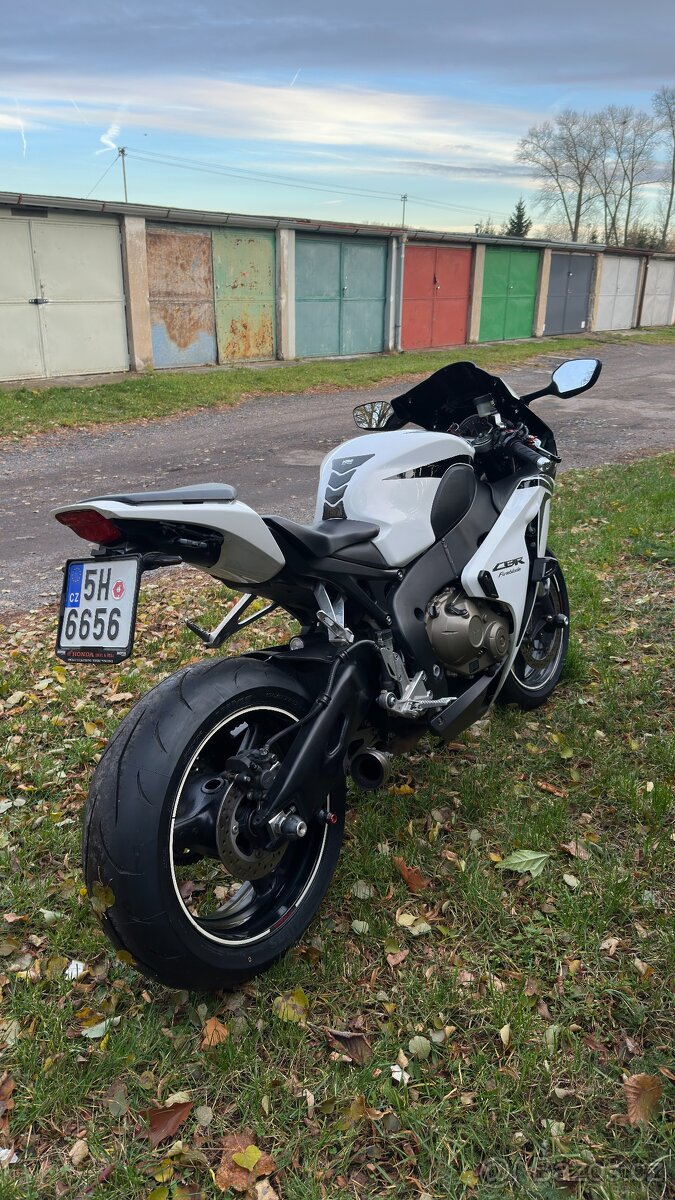 Honda CBR1000rr Fireblade - 5