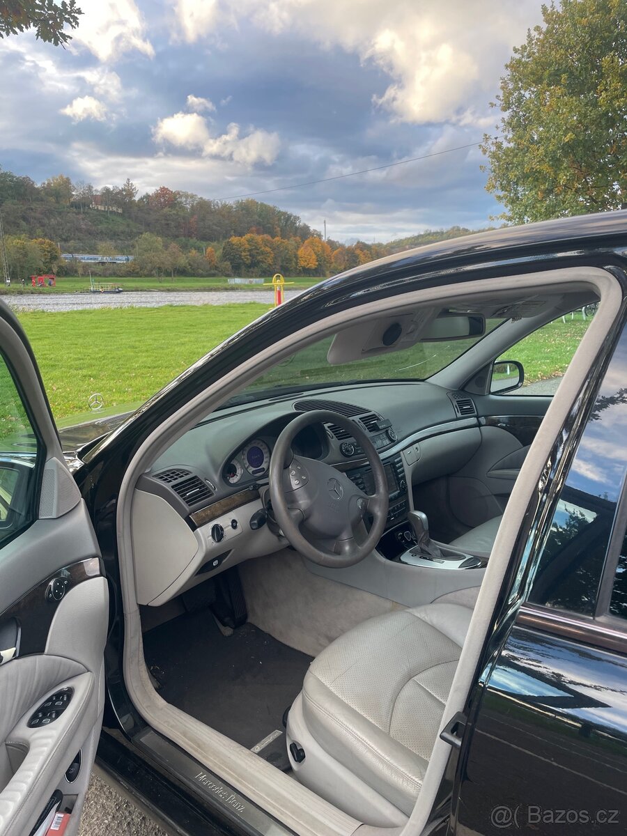 Mercedes-Benz e320 w211 - 5