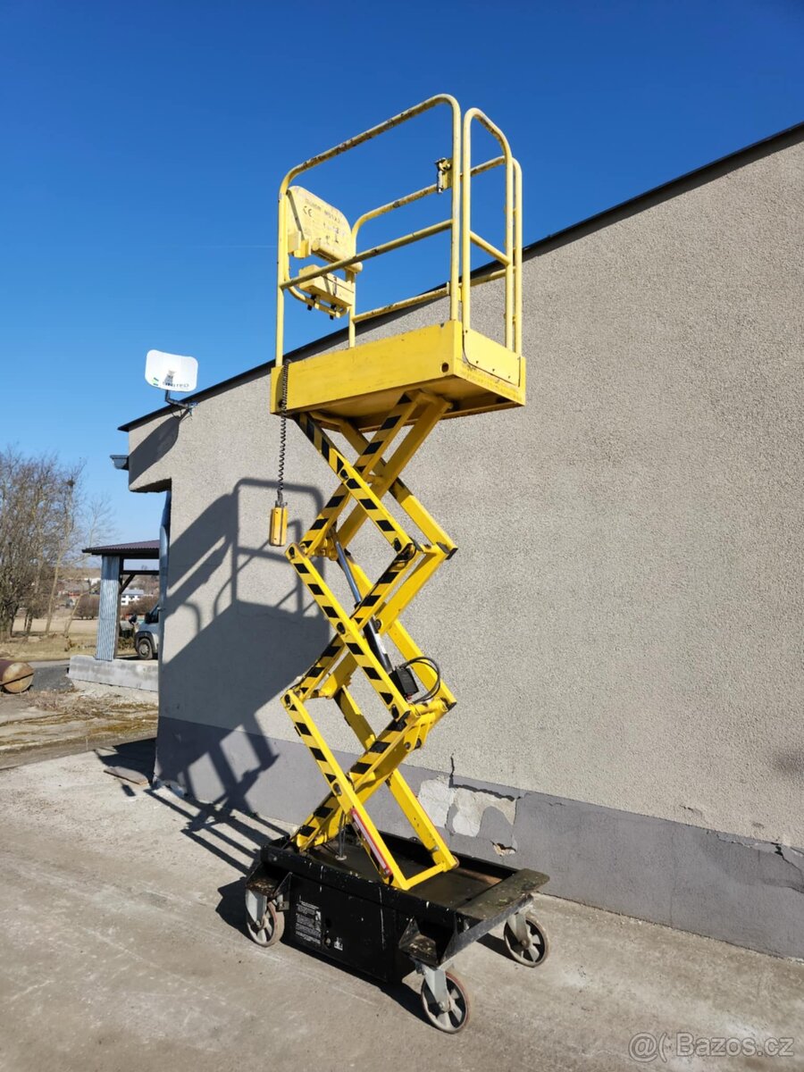 PRACOVNÍ PLOŠINA BOSS X3X - 5