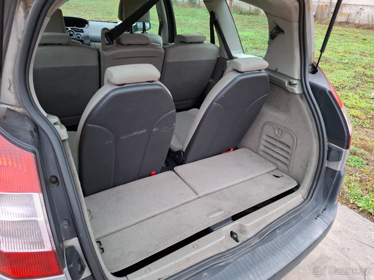 Renault Grand Scenic 1.5DCI 82kw Model 2004 - 5