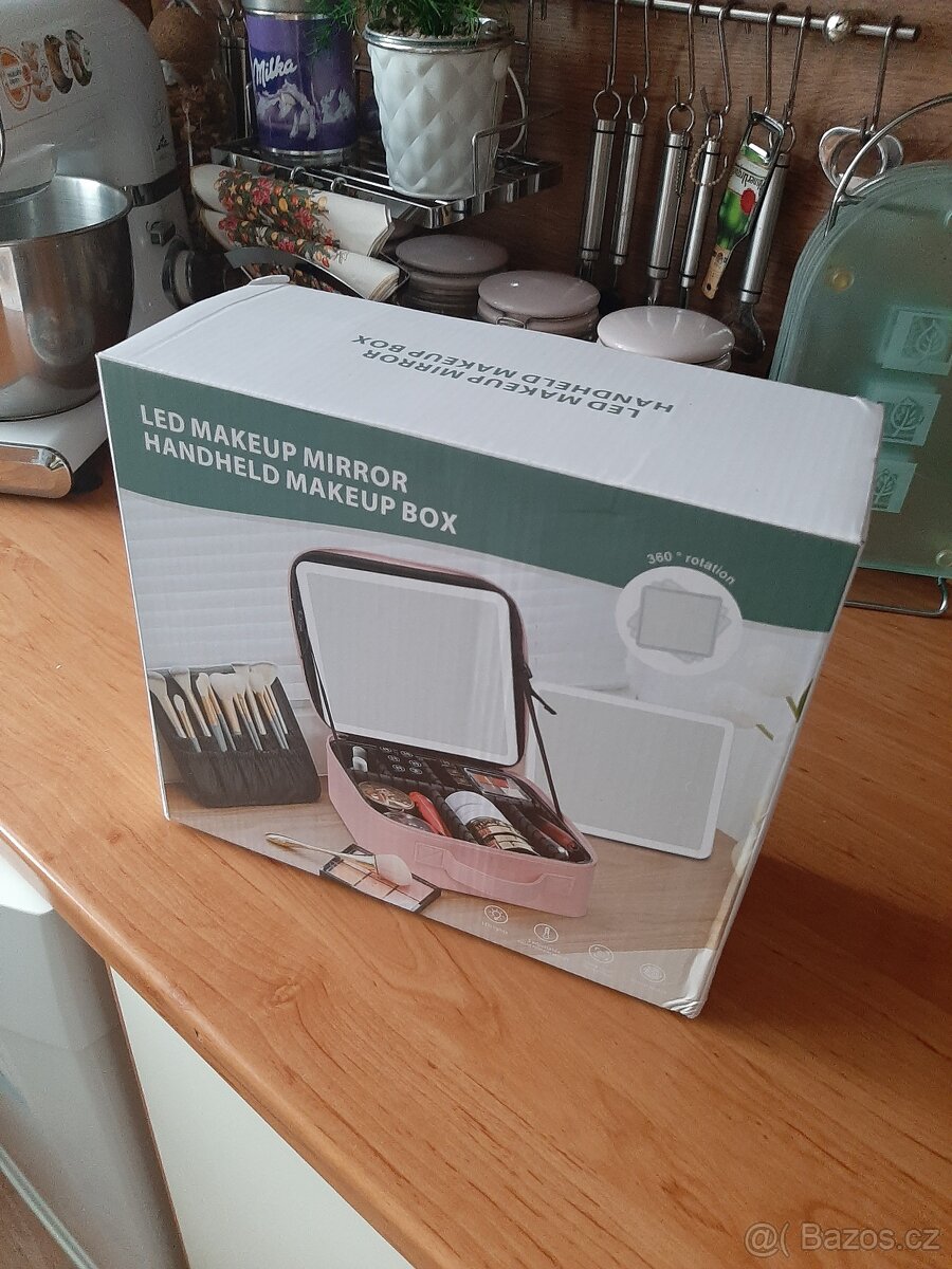 Kosmetický kufřík z led.osvetlenim - 5