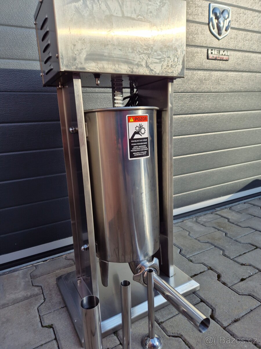 ELEKTRICKÁ PLNIČKA KLOBÁS 10 L SILNÁ PROFI - 5