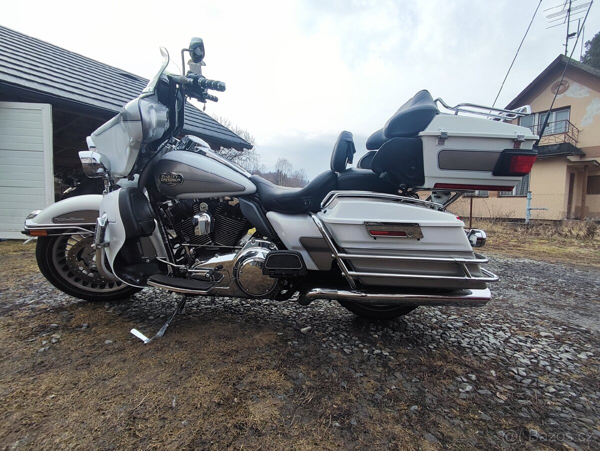 Harley Davidson Electra Glide FLHTCU - 5