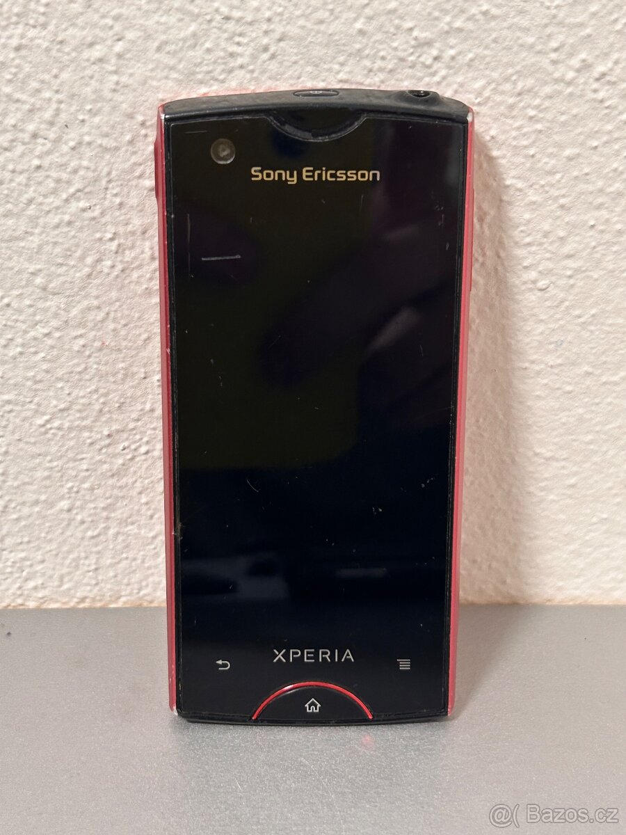 Sony Ericsson Xperia ray St18i - 5