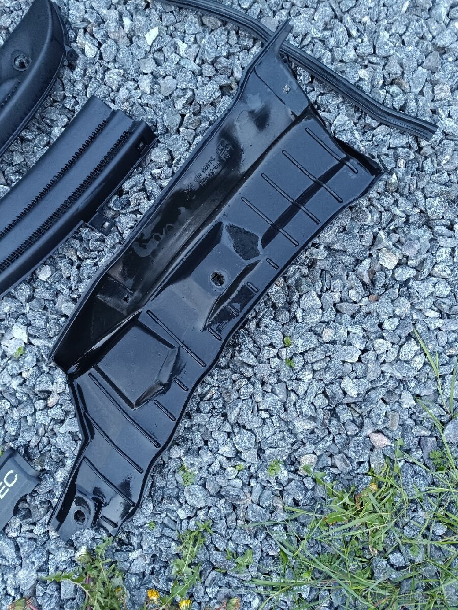 Opel Corsa B - náhradní díly - 5