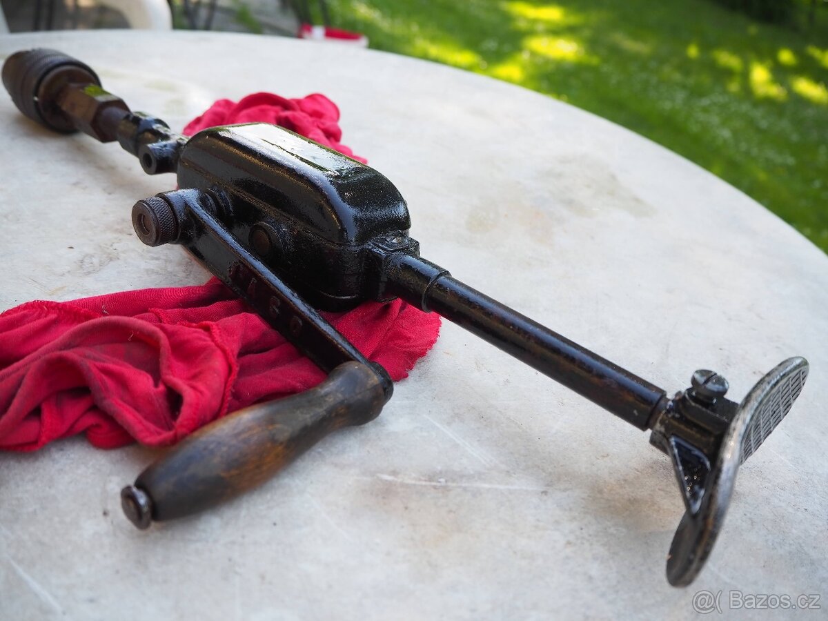 SLEVA: PRODÁM STAROU RUČNÍ VRTAČKU JASO - RETRO - 5