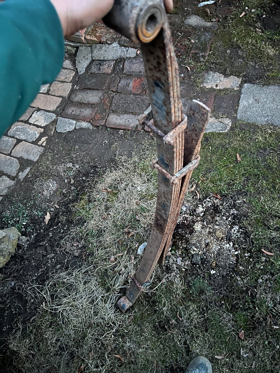 Náhradní díly Navara d40 - 5
