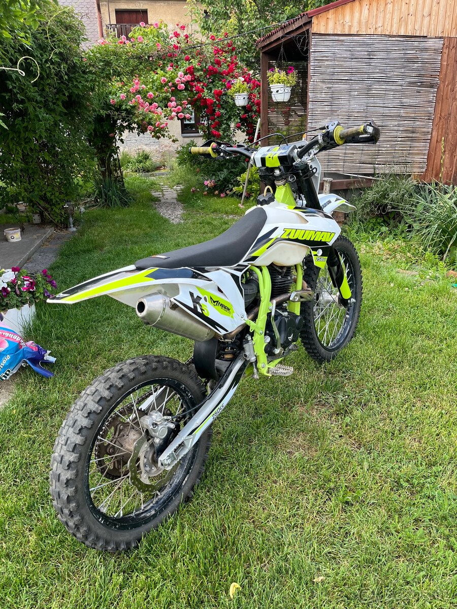 Zuumav 250