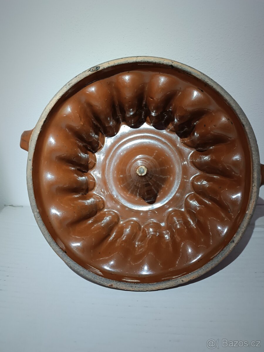 Stará kameninová forma na bábovku - 5