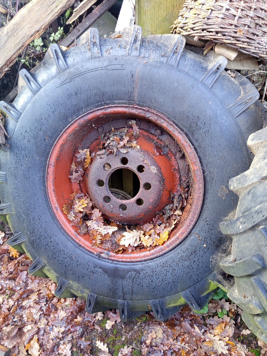 Traktorové pneu s disky na Zetor 25 - 5