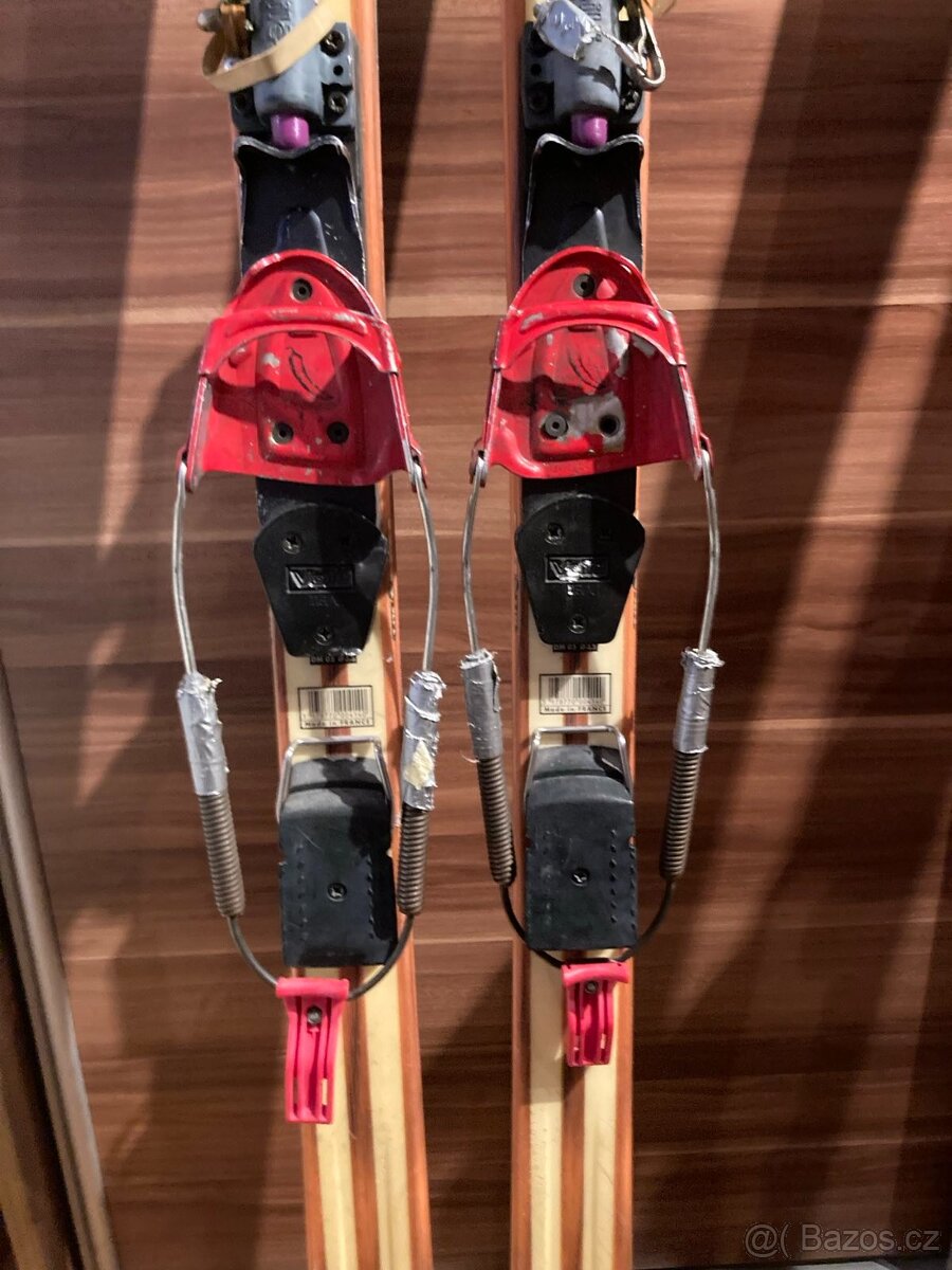 Retro telemarkové lyže Dynastar 4x4 - 5