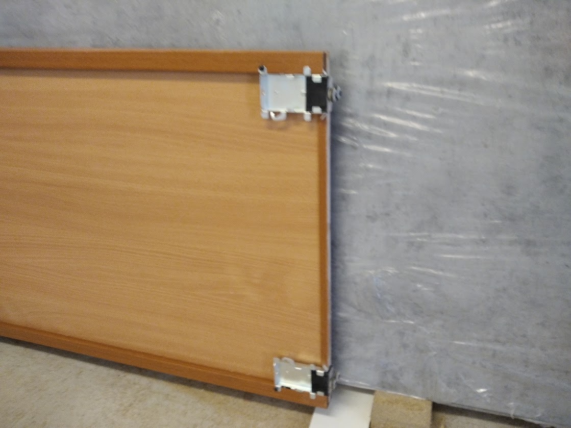 Pojezdy na skříňové dveře - 5