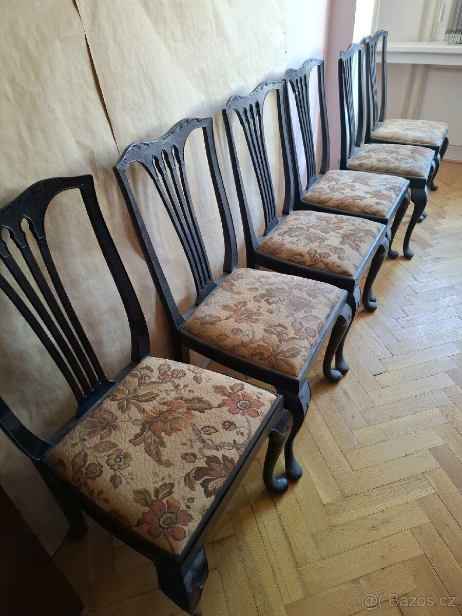 Starožitný stůl a 6 židlí - 5