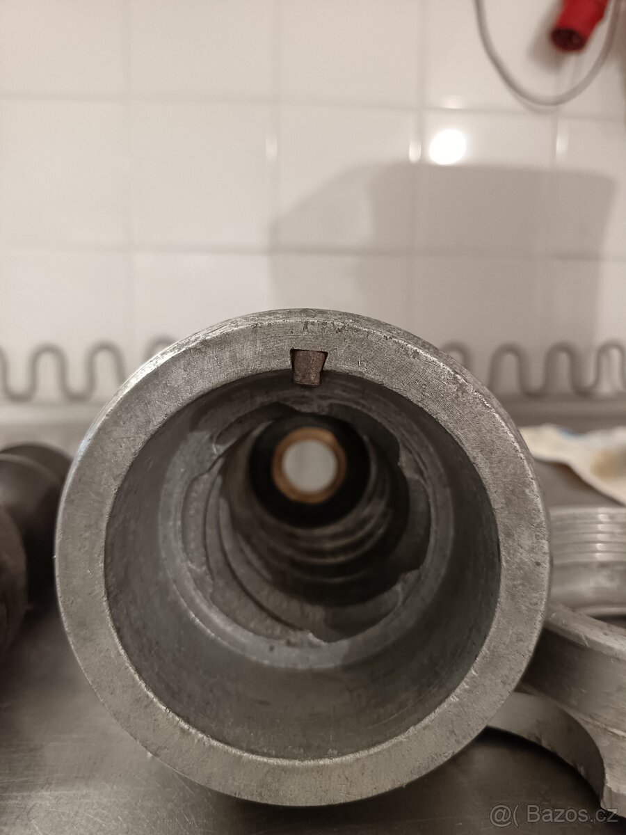 Mlýnek na maso vlček - 5