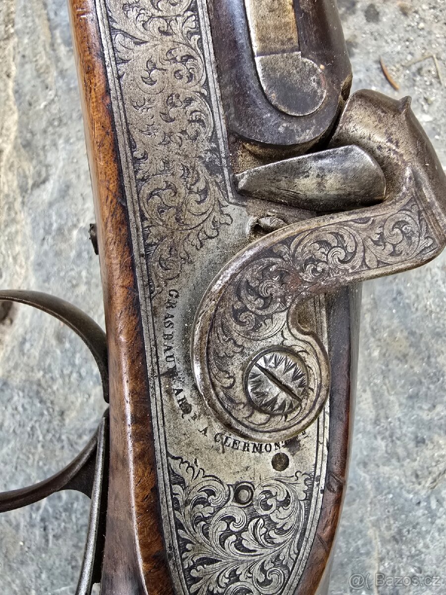 KRÁSNÁ HISTORICKÁ HONOSNÁ BROKOVNICE- PŘEDOVKA - 5