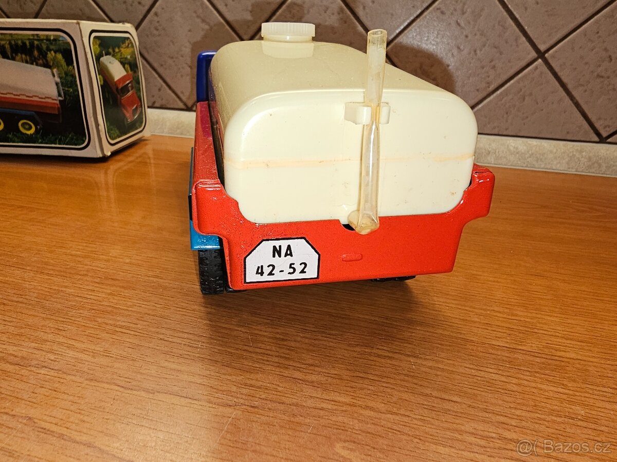 Tatra 138 MLÉKO - 5