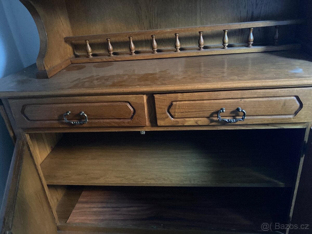 Kuchyňský kredenc - 5