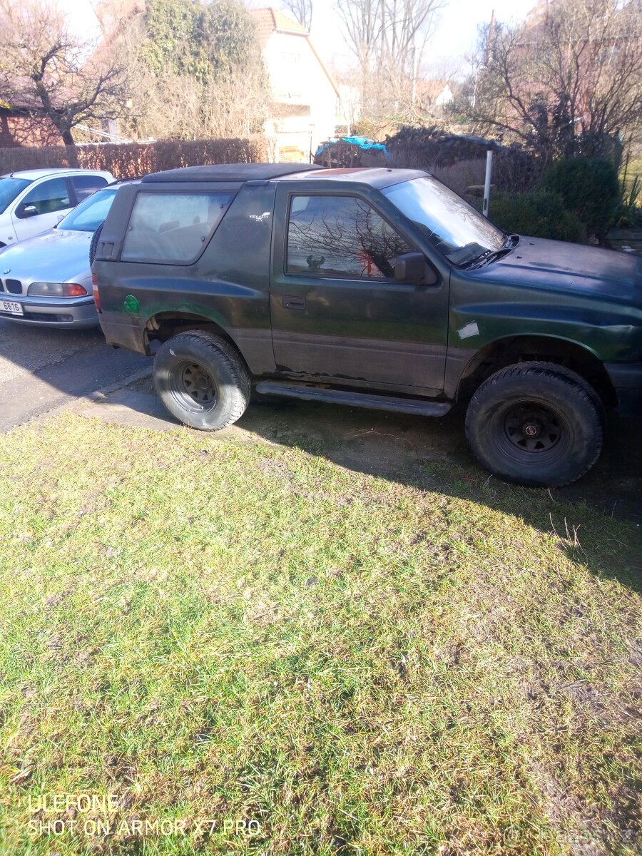 Opel Frontera 2.0i - 5