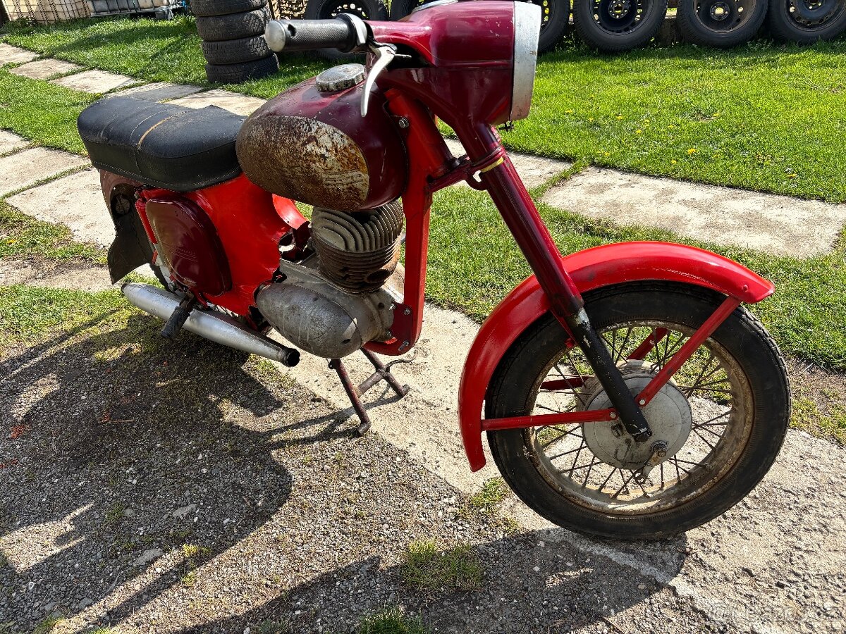 Jawa 250/559 - 5
