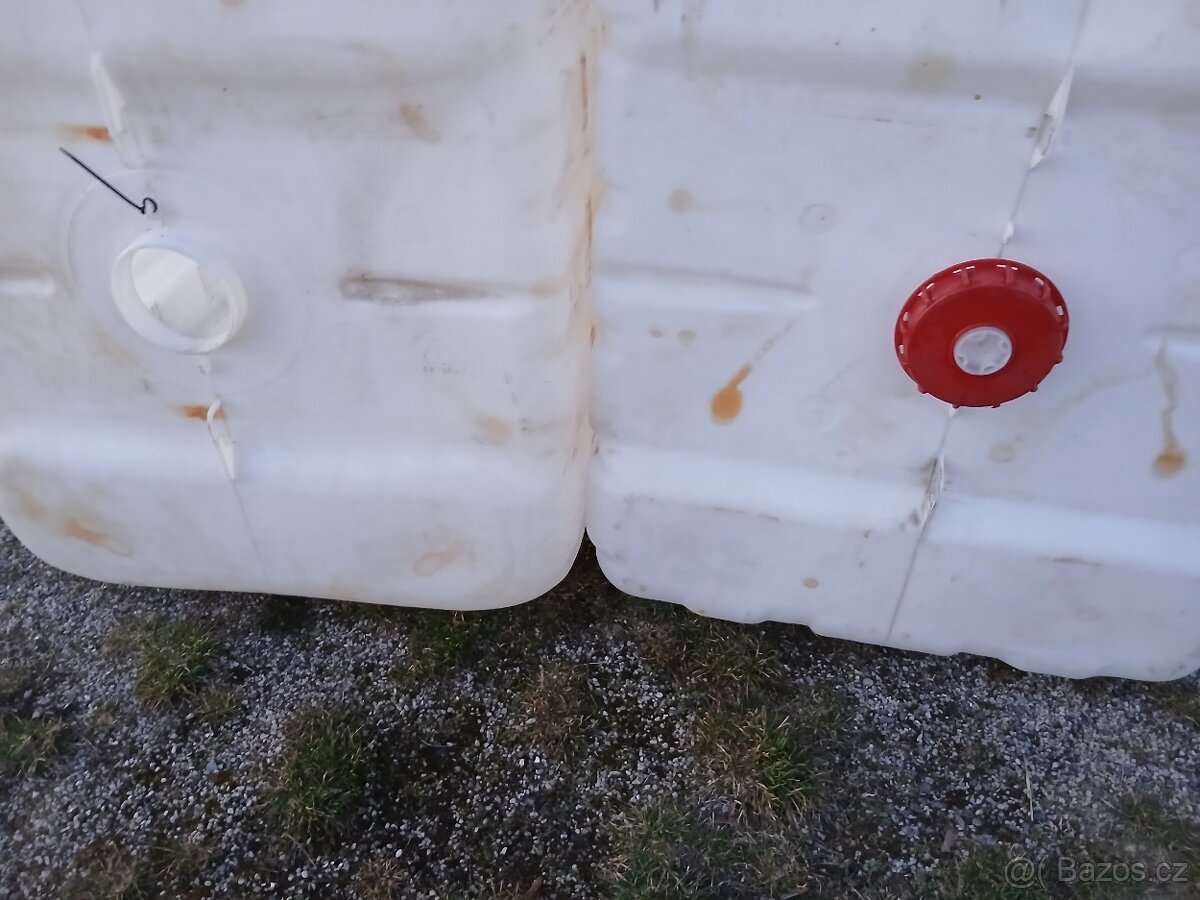 Ibc. 1000 litrů - 5