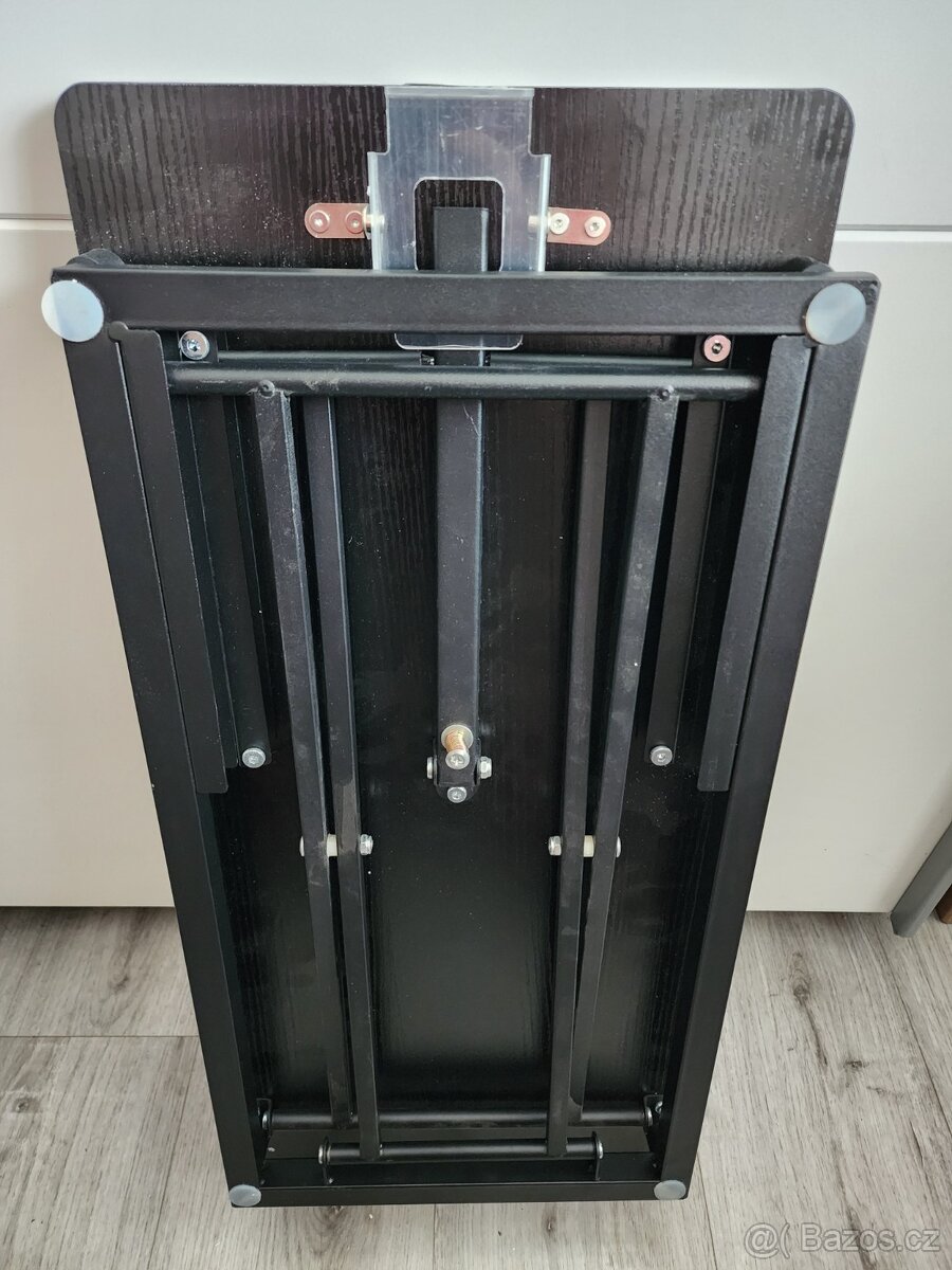 Výškově nastavitelný stolek - 5