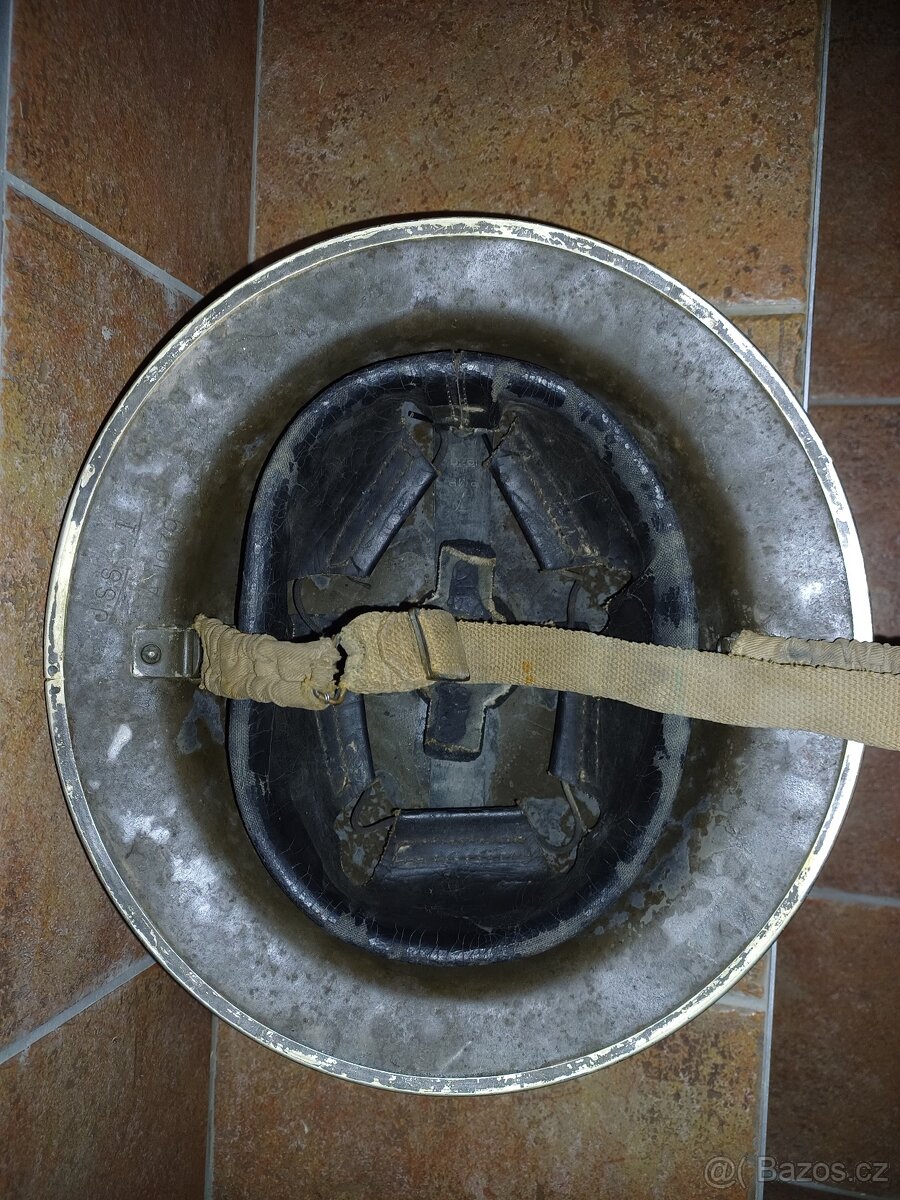 Prodam britskou helmu brodie WWII z roku 1939 - 5