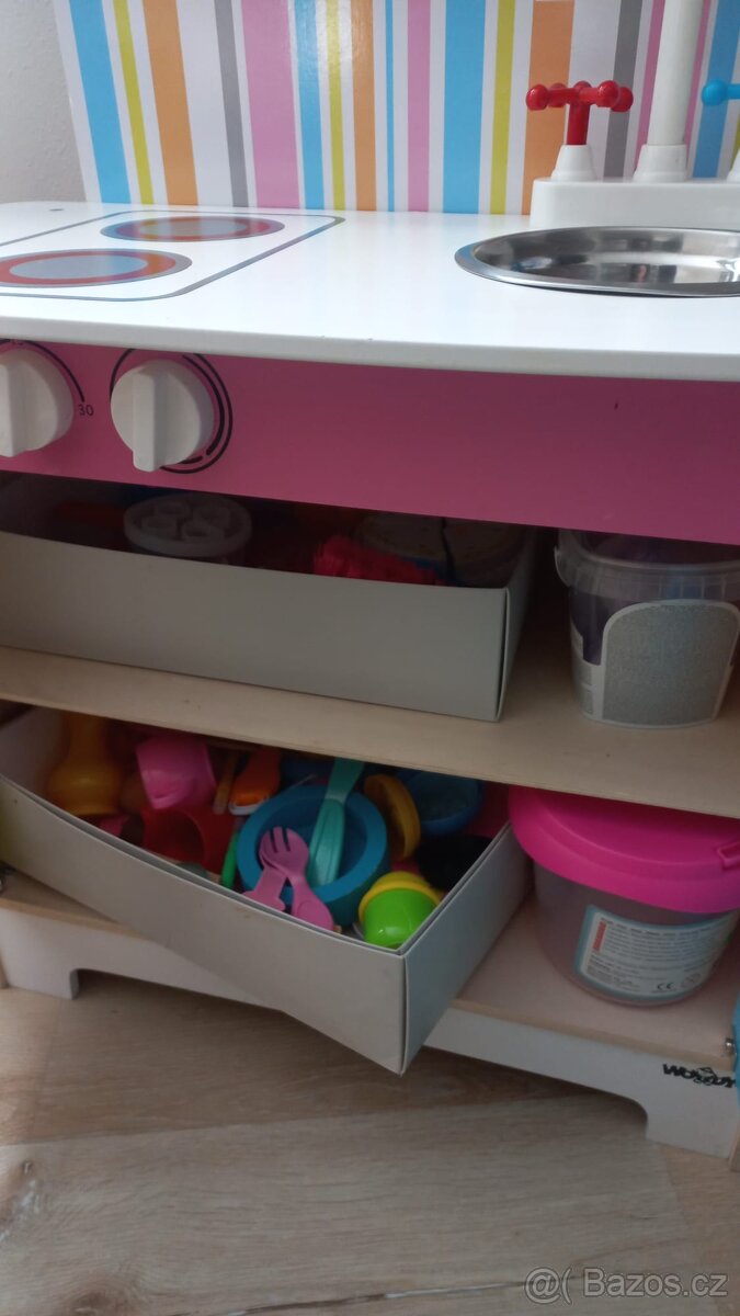 Dřevěná kuchyňka + nádobí - 5