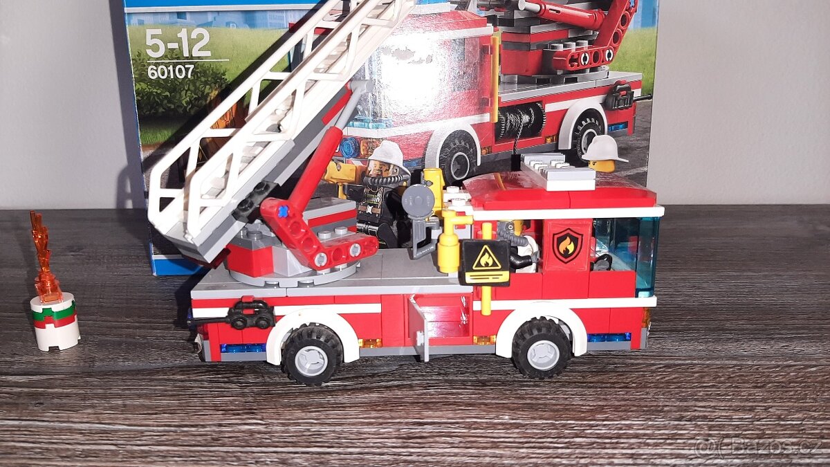 lego CITY 60107 hasiči - 5