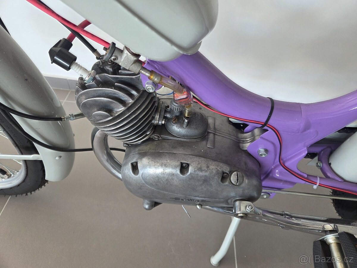 Stadion S11 po renovaci fialový, akce výprodej - 5