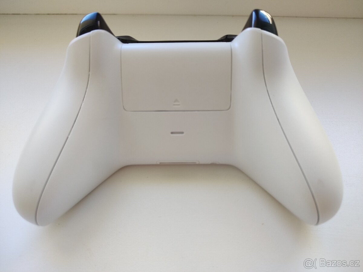 Ovladač Xbox one - 5