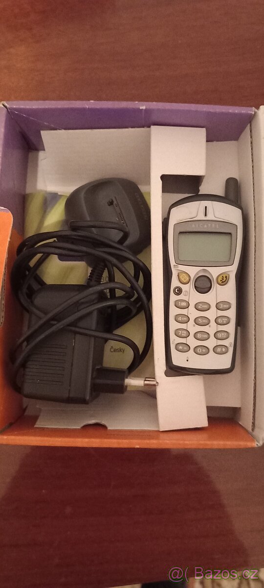 Mobilní telefon - 5