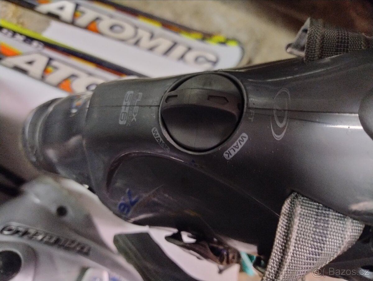 Lyže dětské,hůlky,lyžáky a helmy - 5