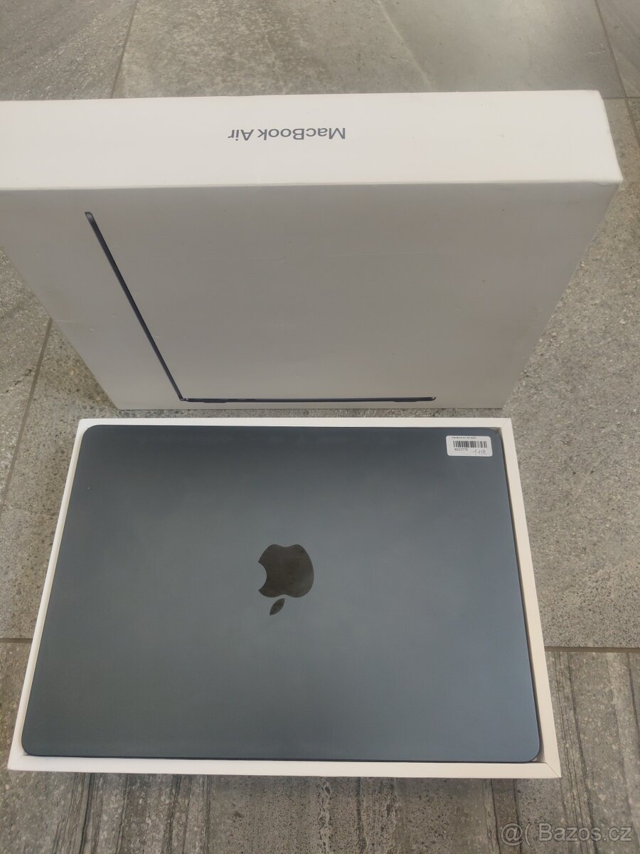 MacBook Air 13" M3 - 5