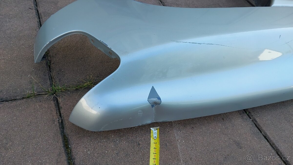 Mitsubishi Pajero Exceed – Blatník pravý přední - 5