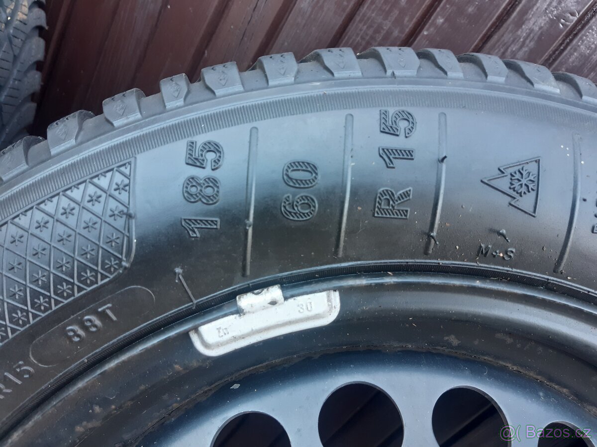Zimní pneu 185/60/15 - 5