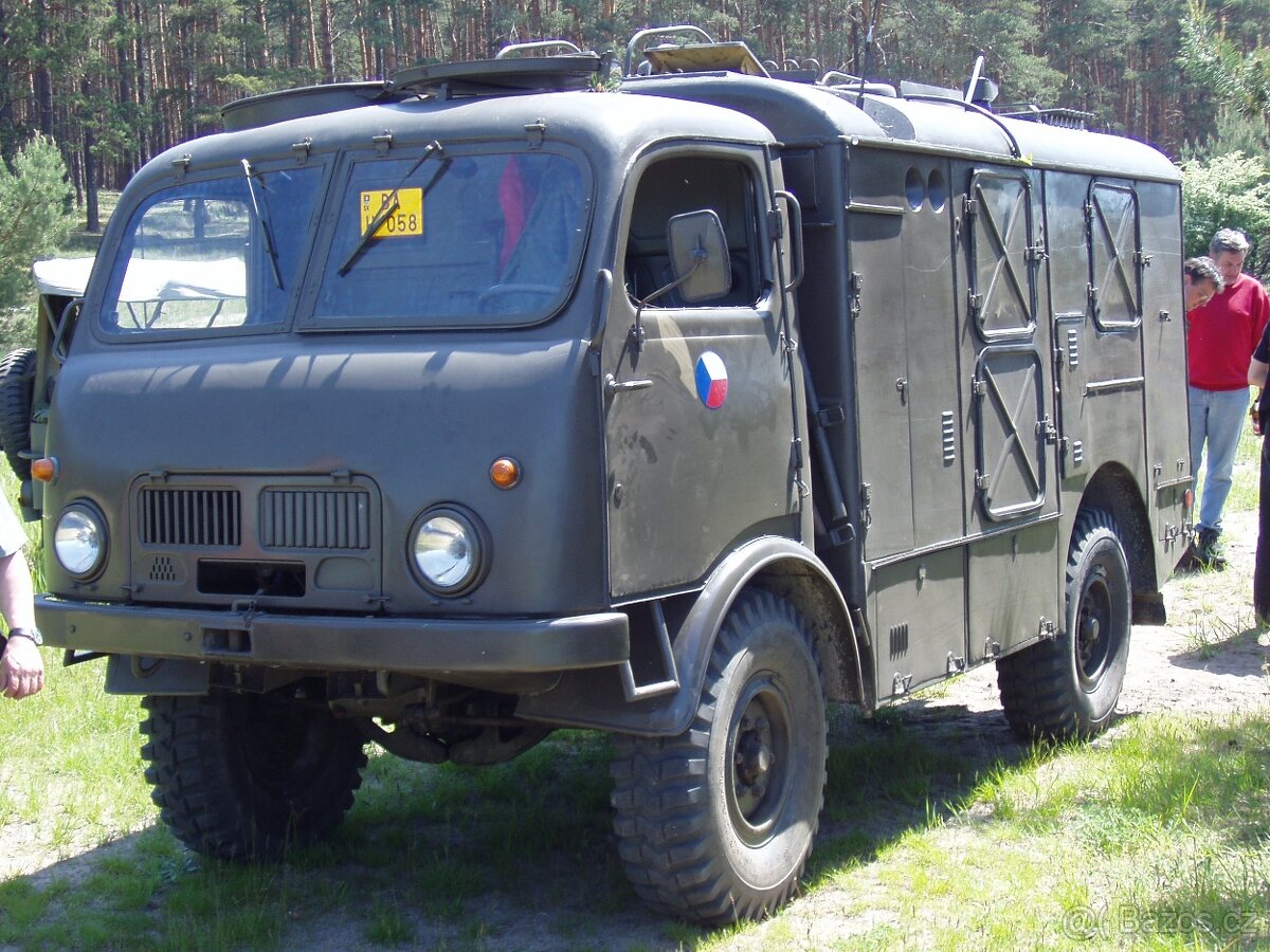 Tatra T 805 - 5