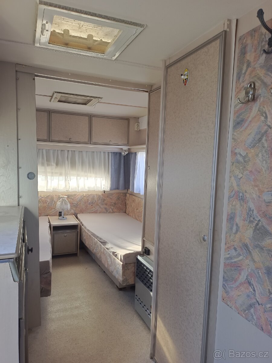 Dethleffs RD6+sluneční clona - 5