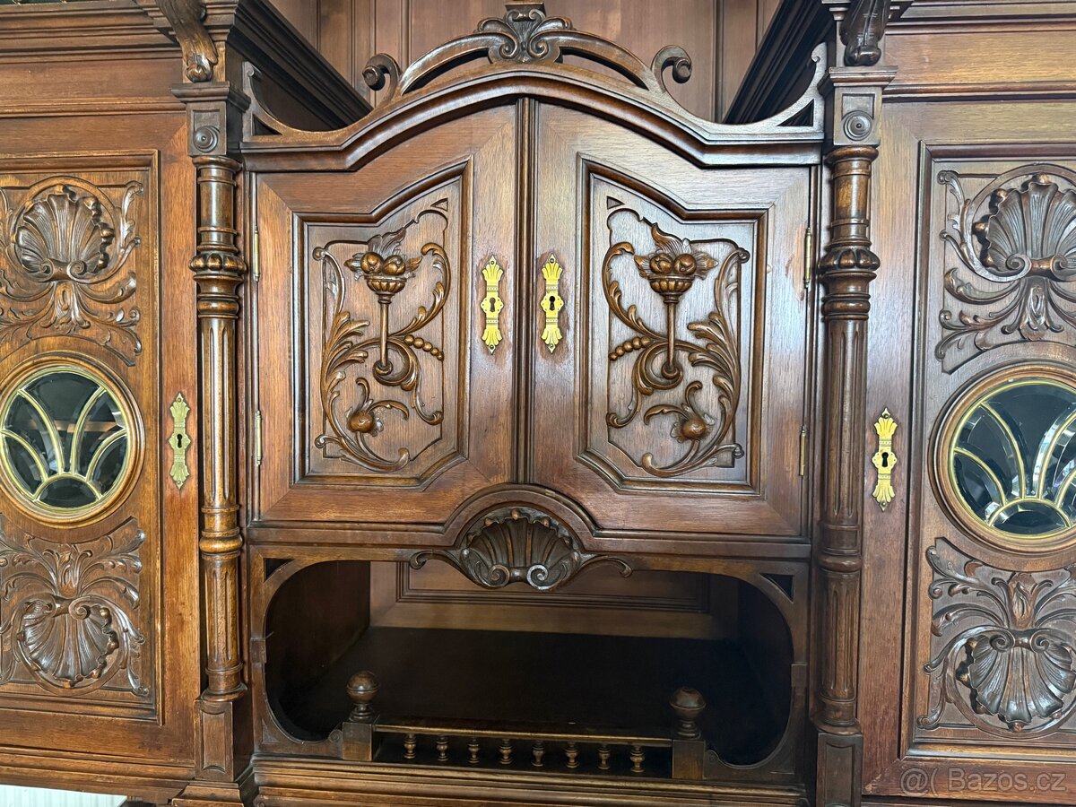 Starožitný bohatě zdobený sekretář - příbornik - 5