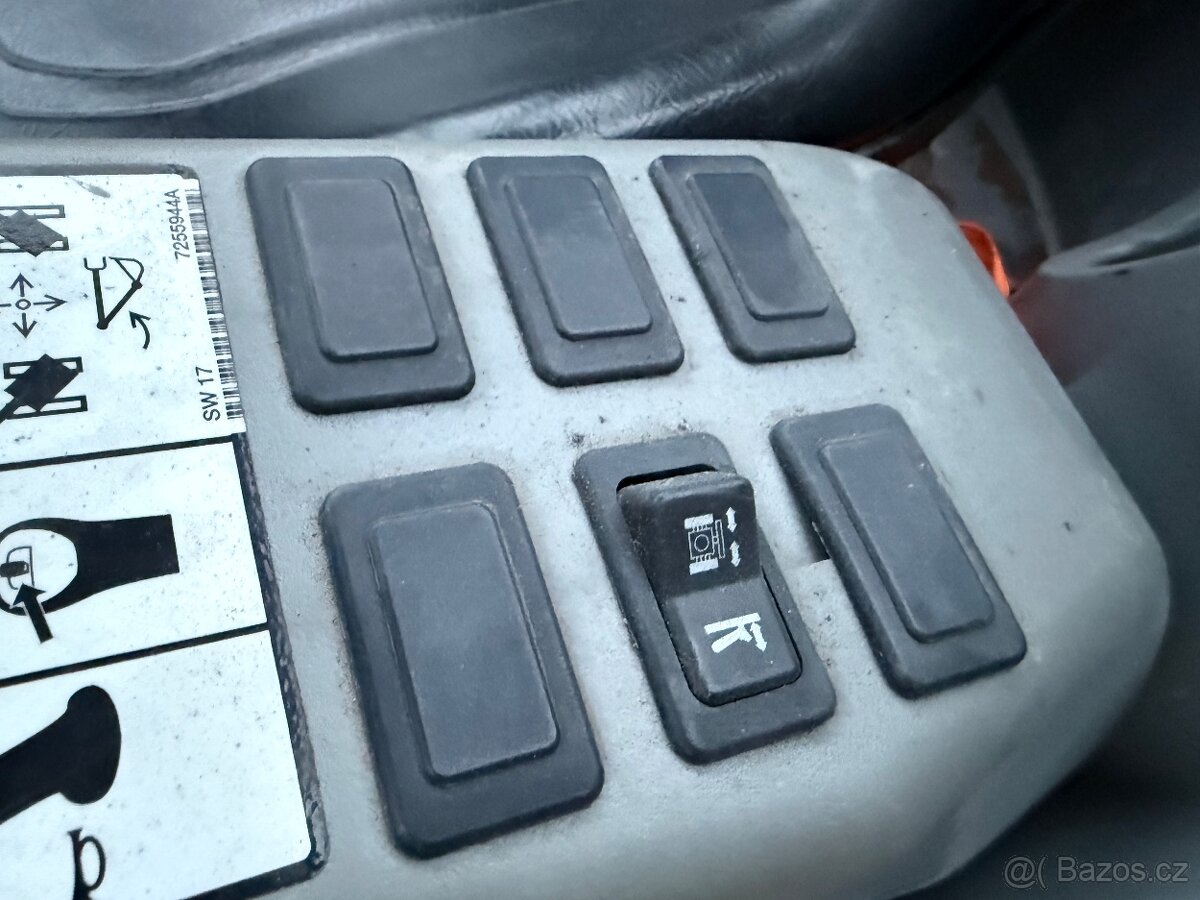 Bobcat E17z Minibagr 1,75T + 2x lžíce rok 2021 - 5