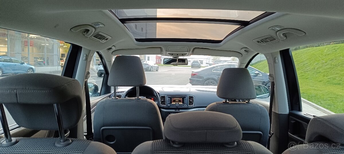 Volkswagen SHARAN 7 míst Panorama - 5