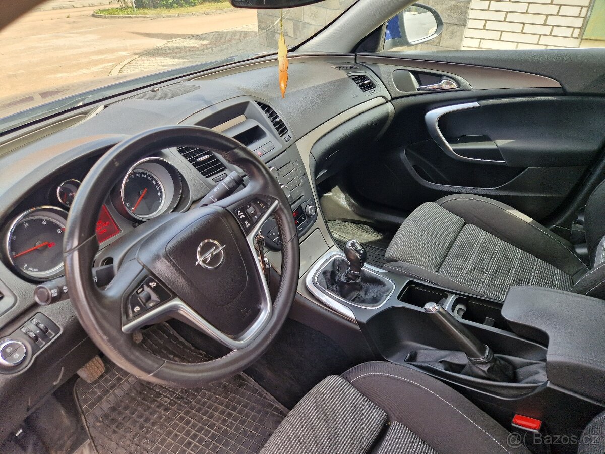 Opel Insignia 2.0 cdti 160 hp - nové ČR - serviska - - 5