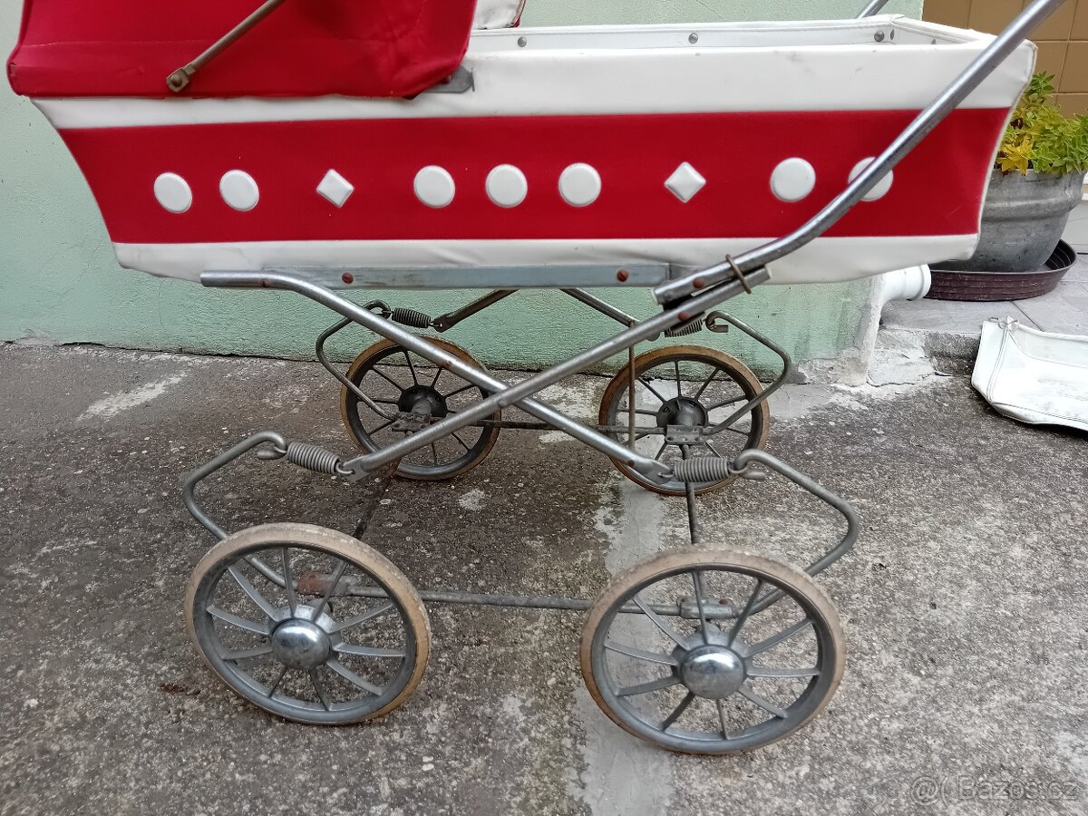 Kočárek na panenku - 5