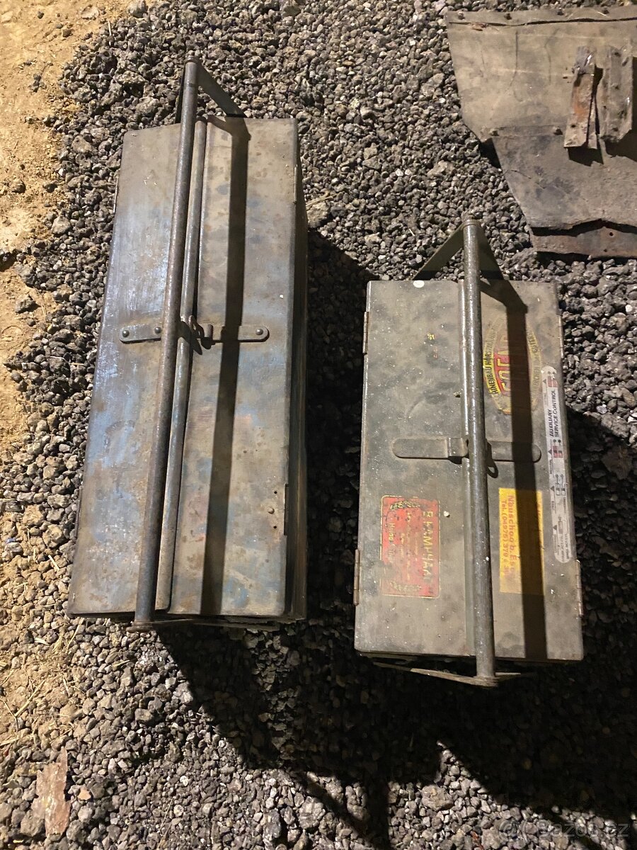 Soubor dílů na traktor Zetor - 5